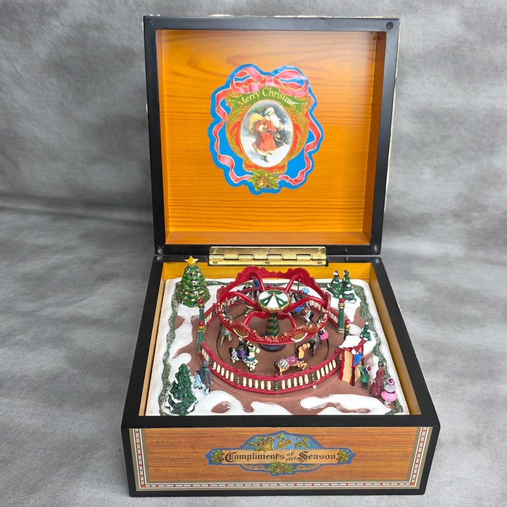 Mr Christmas Music Box Moving Carousel Compliments of the Season Vintage,‎ Works